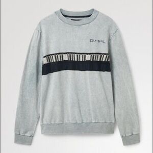 Desigual grey knit Crewneck with tribal print design size M